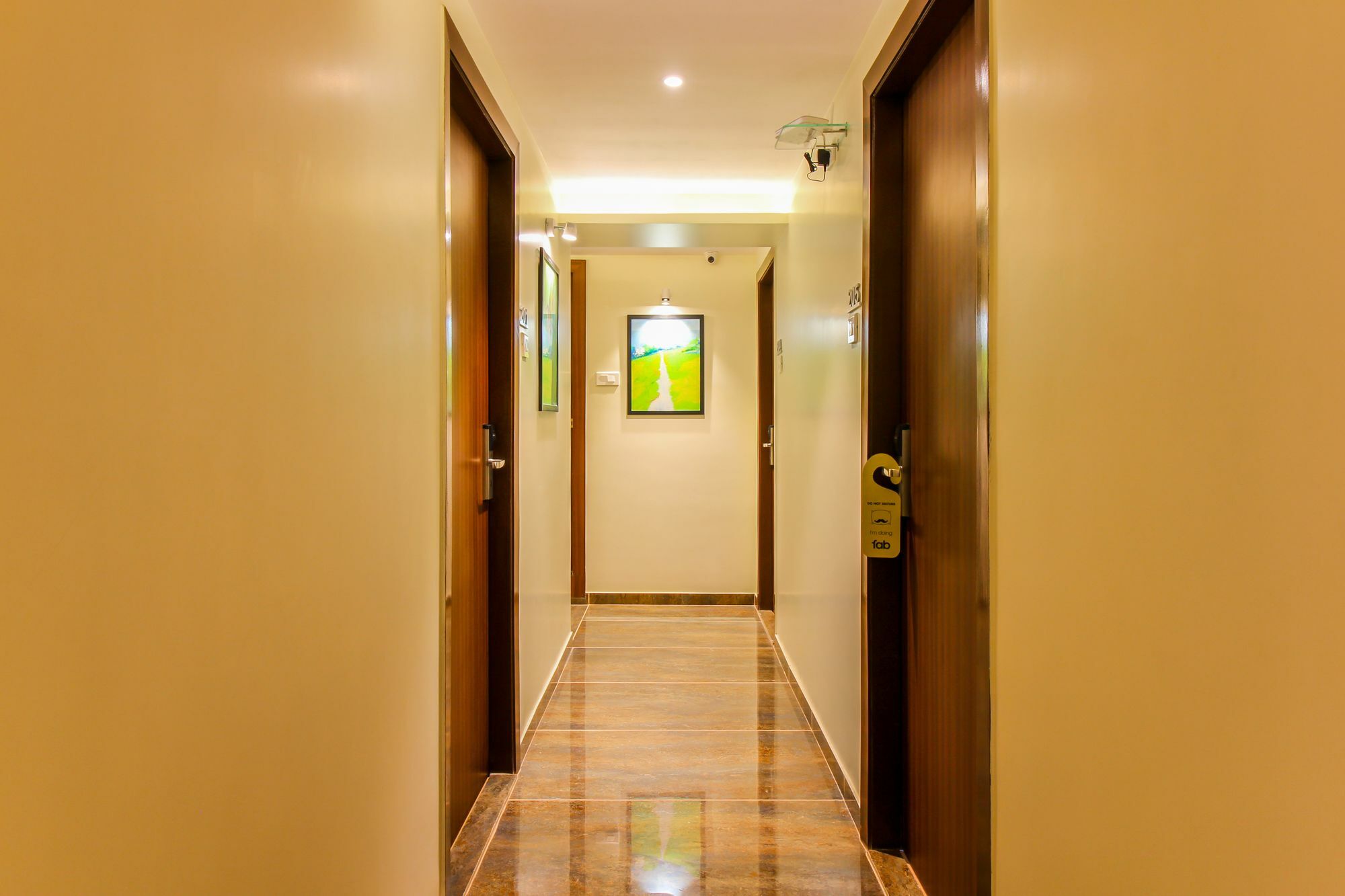 Fluorescent By Bizzgrow Hotels International Airport - Formerly Known As Byaris International Mumbai Bagian luar foto