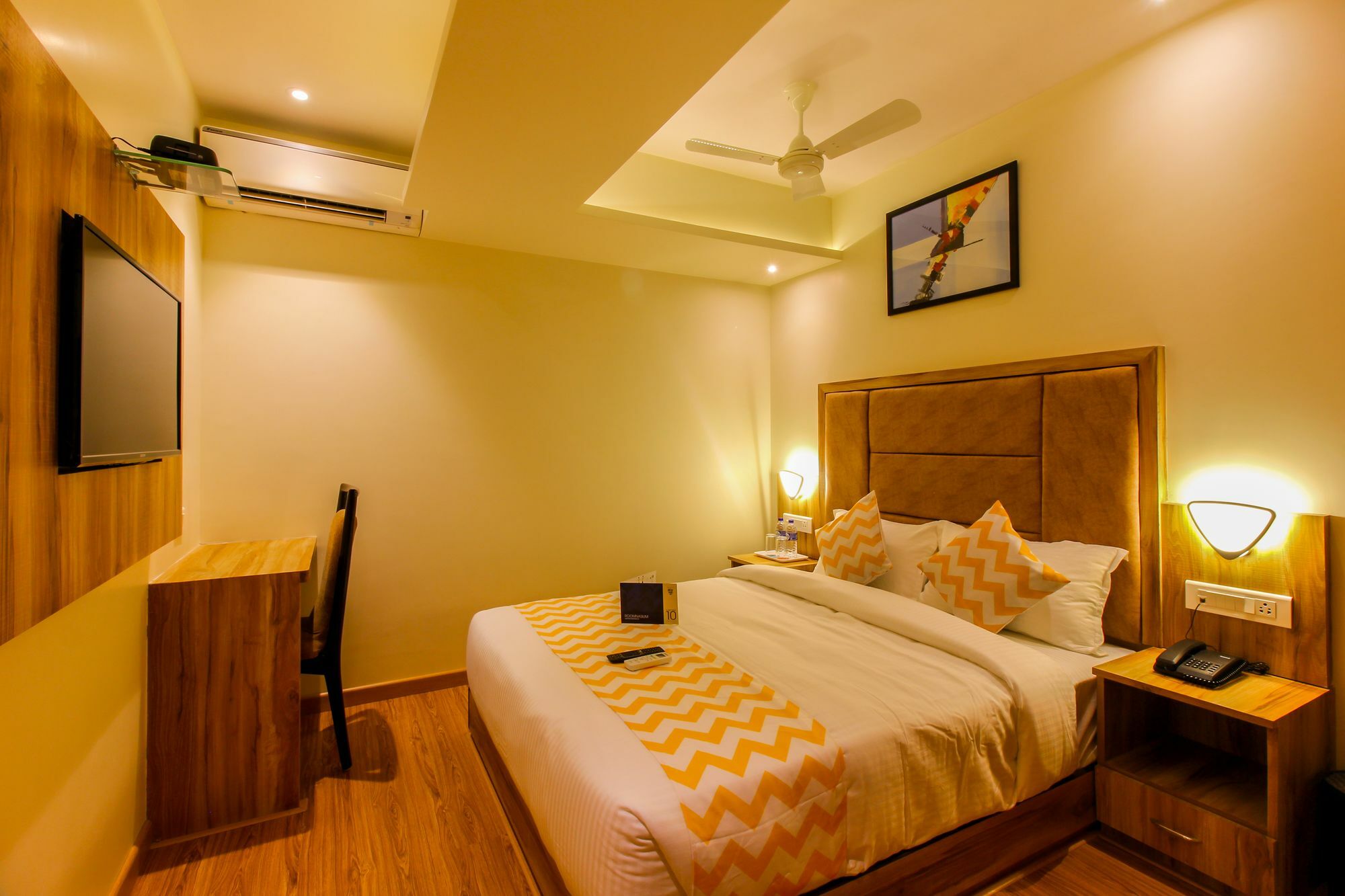 Fluorescent By Bizzgrow Hotels International Airport - Formerly Known As Byaris International Mumbai Bagian luar foto