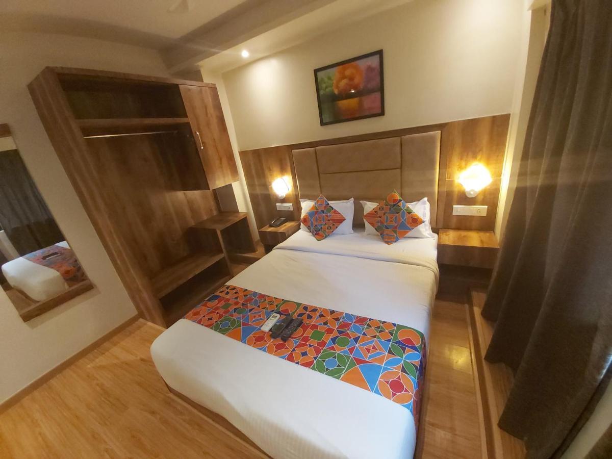 Fluorescent By Bizzgrow Hotels International Airport - Formerly Known As Byaris International Mumbai Bagian luar foto