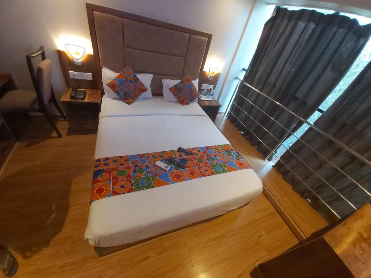 Fluorescent By Bizzgrow Hotels International Airport - Formerly Known As Byaris International Mumbai Bagian luar foto